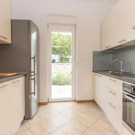 Two-bedroom In דירה